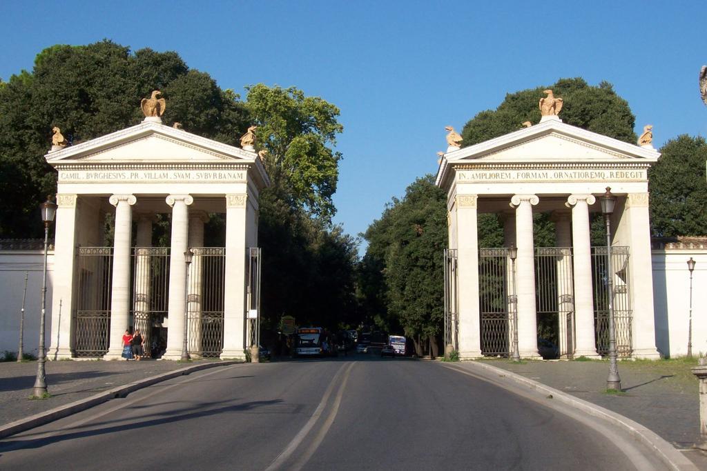 Vico Rooms And Terrace Rome Exterior photo